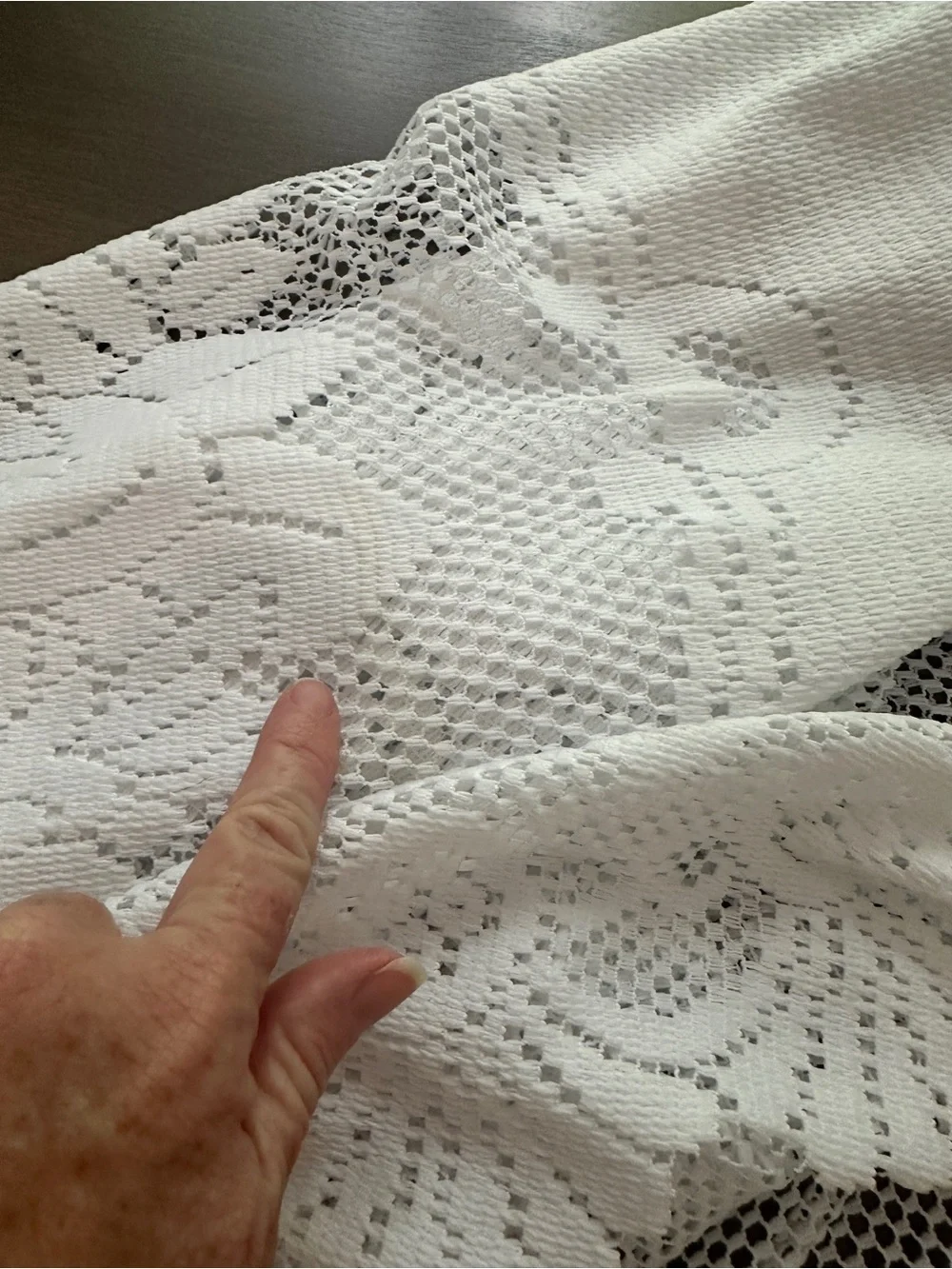 Ritz 72” Round White Lace Tablecloth Floral Polyester Table Cover